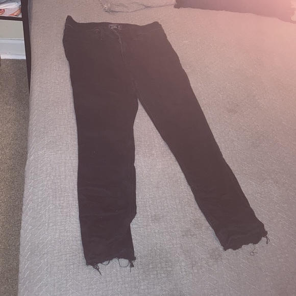 Abercrombie and Fitch jegging - Picture 2 of 4